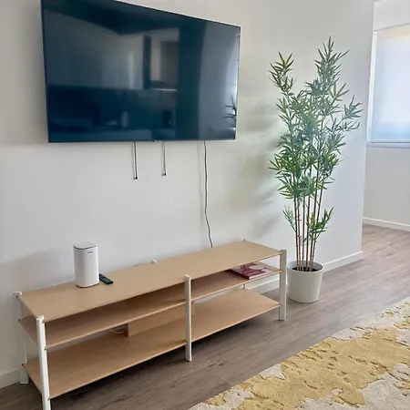 Vista Tejo - River View By Domar Living Almada